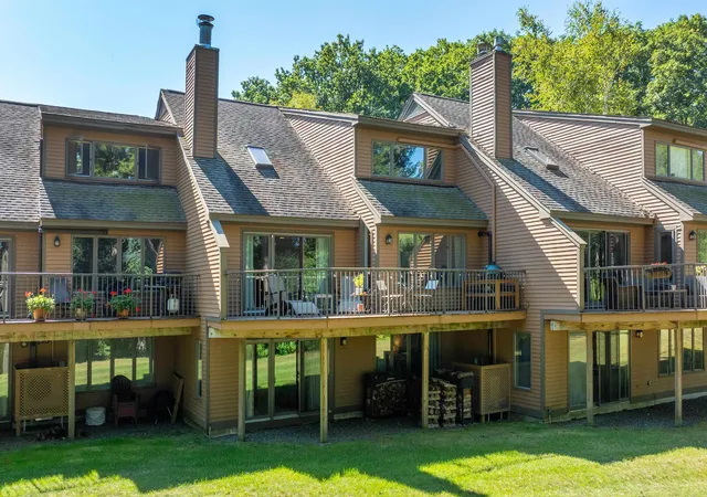 Photo 2 of Condo for sale at 1140 Murphys Rd #3D, Quechee, VT 05059 | MLS# 5109040 | Listing updated on 2026-09-13
