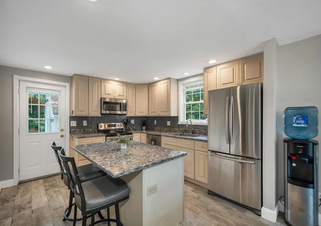 Photo 3 of Sale Pending at 199 Towle Farm Rd, Hampton, NH 03842 | MLS# 5109043 | Listing updated on 2026-09-23