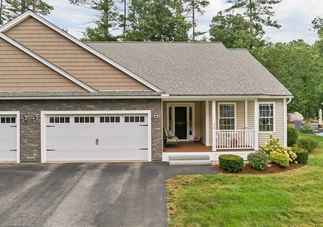 Photo 3 of Condo for sale at 7a Benning St, Amherst, NH 03031 | MLS# 5109046 | Listing updated on 2026-09-15
