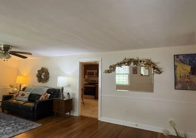 Photo 4 of Single family home for sale at 40 Atherton Ave, Nashua, NH 03064 | MLS# 5109053 | Listing updated on 2026-09-17