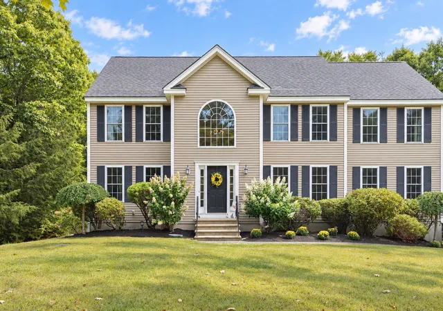 Photo 1 of Single family home for sale at 46 Bald Hl Rd, Raymond, NH 03077 | MLS# 5109067 | Listing updated on 2026-10-03
