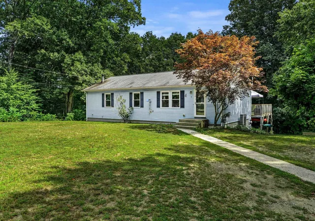 Photo 1 of Sale Pending at 9 Dee Dr, Sandown, NH 03873 | MLS# 5109072 | Listing updated on 2026-09-15