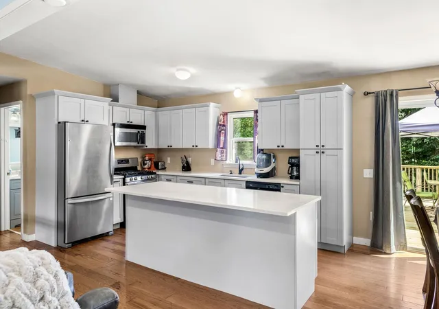Photo 4 of Sale Pending at 9 Dee Dr, Sandown, NH 03873 | MLS# 5109072 | Listing updated on 2026-09-15
