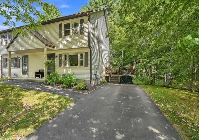 Photo 2 of Townhouse for sale at 54 Metalak Dr, Concord, NH 03303 | MLS# 5109077 | Listing updated on 2026-09-19