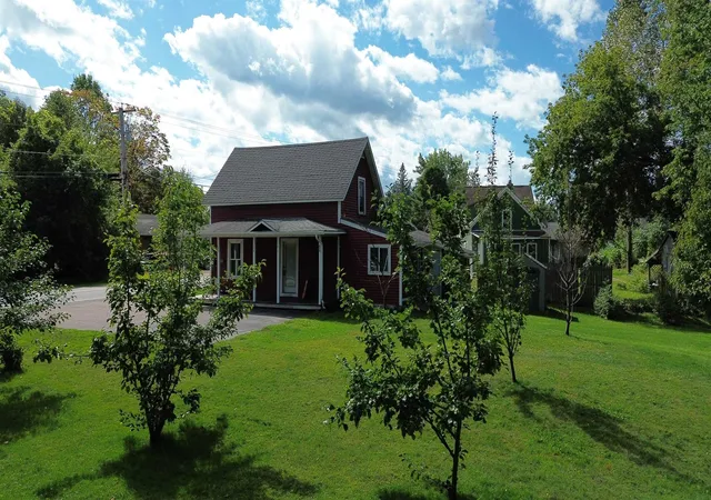 Single family home for sale at 7 River Rd, Jericho, VT 05465 | MLS# 5109095