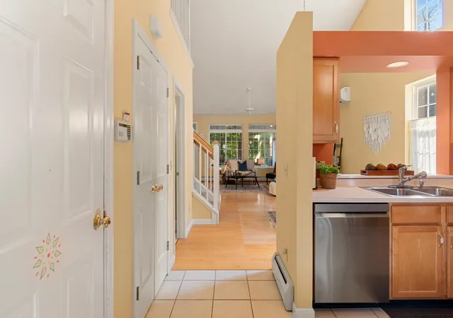Photo 4 of Townhouse for sale at 45 Fox Run Rd, Essex Junction, VT 05452 | MLS# 5109097 | Listing updated on 2026-09-17