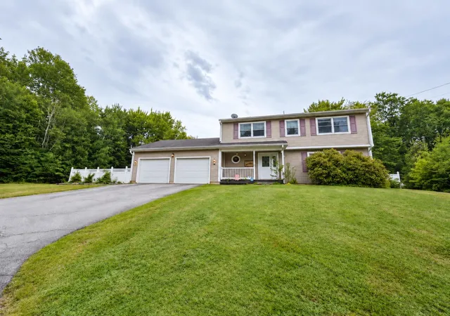 Photo 1 of Single family home for sale at 76 Wood St, Berlin, NH 03570 | MLS# 5109099 | Listing updated on 2026-09-10