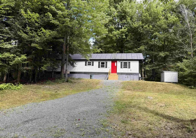 Photo 1 of Manufactured home for sale at 528 N Concord Rd, Concord, VT 05824 | MLS# 5109107 | Listing updated on 2026-09-10