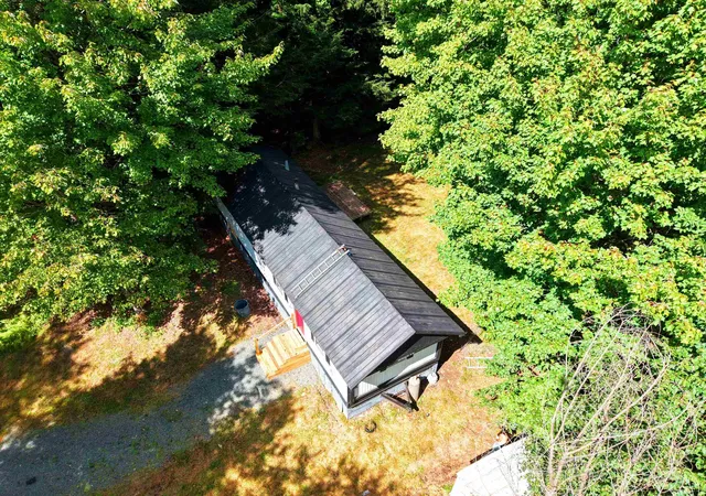 Photo 3 of Manufactured home for sale at 528 N Concord Rd, Concord, VT 05824 | MLS# 5109107 | Listing updated on 2026-09-10