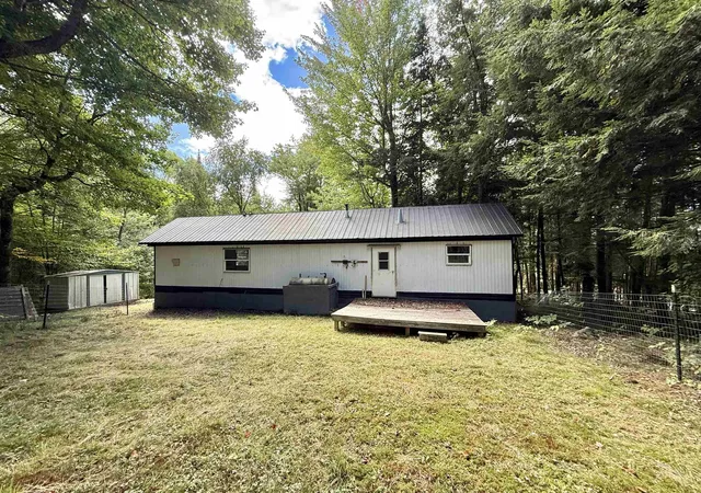 Photo 3 of Manufactured home for sale at 528 N Concord Rd, Concord, VT 05824 | MLS# 5109107 | Listing updated on 2026-09-10