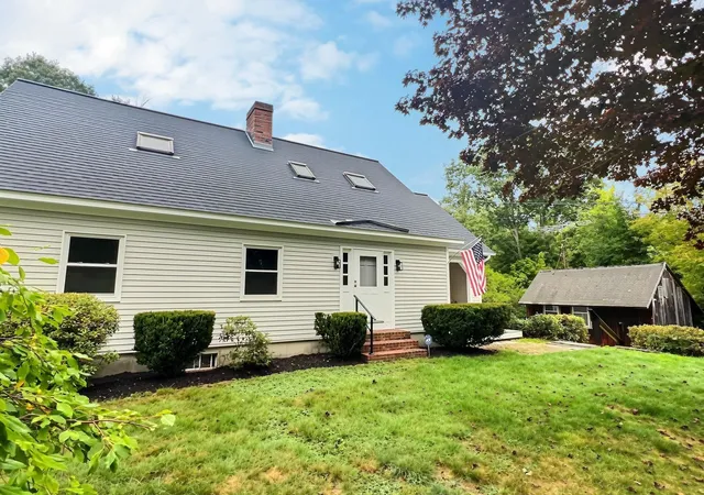 Photo 2 of Single family home for sale at 22 Cilleyville Rd, Andover, NH 03216 | MLS# 5109115 | Listing updated on 2026-10-07