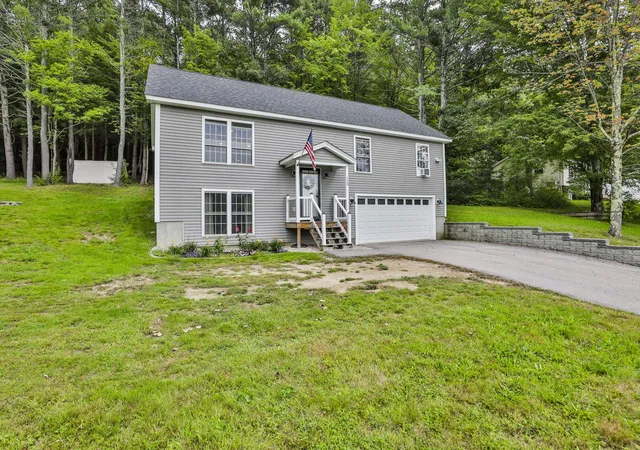 Photo 3 of Single family home for sale at 129 Highbridge Rd, New Ipswich, NH 03071 | MLS# 5109116 | Listing updated on 2026-09-11