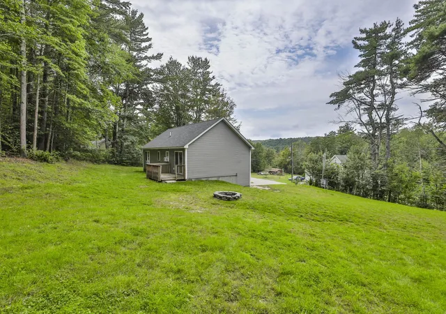 Photo 4 of Single family home for sale at 129 Highbridge Rd, New Ipswich, NH 03071 | MLS# 5109116 | Listing updated on 2026-09-11