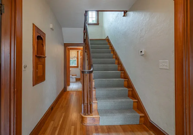 Photo 4 of Single family home for sale at 15 New St, Nashua, NH 03060 | MLS# 5109120 | Listing updated on 2026-09-11