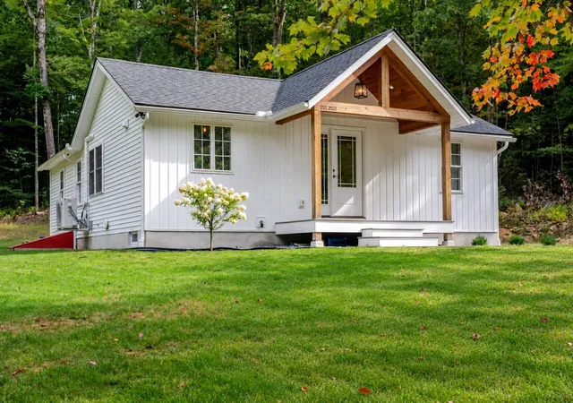 Photo 1 of Sale Pending at 455 Turnpike Rd, Jaffrey, NH 03458 | MLS# 5109135 | Listing updated on 2026-10-20