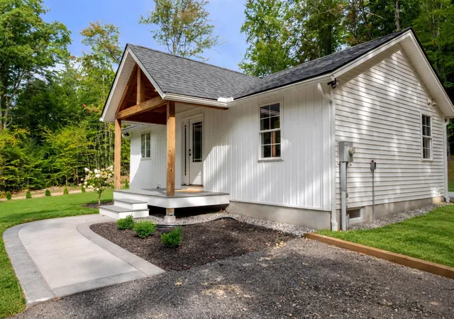Photo 1 of Sale Pending at 455 Turnpike Rd, Jaffrey, NH 03458 | MLS# 5109135 | Listing updated on 2026-10-20