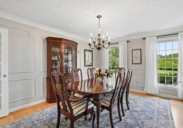Photo 4 of Single family home for sale at 11 Puritan Dr, Bedford, NH 03110 | MLS# 5109136 | Listing updated on 2026-09-18