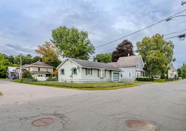Photo 4 of Single family home for sale at 13 Smith St, Woodsville, NH 03785 | MLS# 5109146 | Listing updated on 2026-09-10