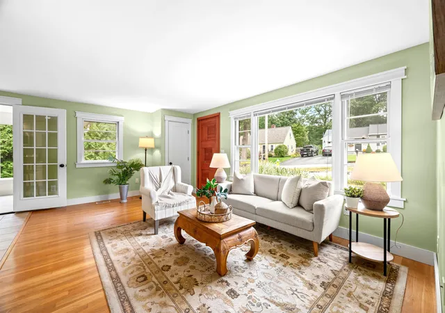 Photo 2 of Single family home for sale at 16 Hillside Dr, Nashua, NH 03064 | MLS# 5109150 | Listing updated on 2026-09-12