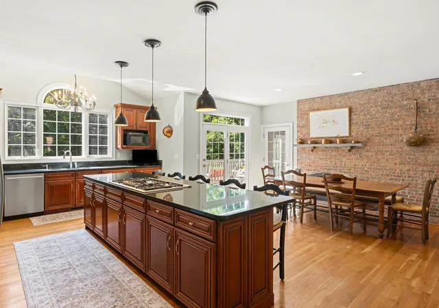 Photo 3 of Single family home for sale at 8 Dorothys Way, Bedford, NH 03110 | MLS# 5109152 | Listing updated on 2026-09-19