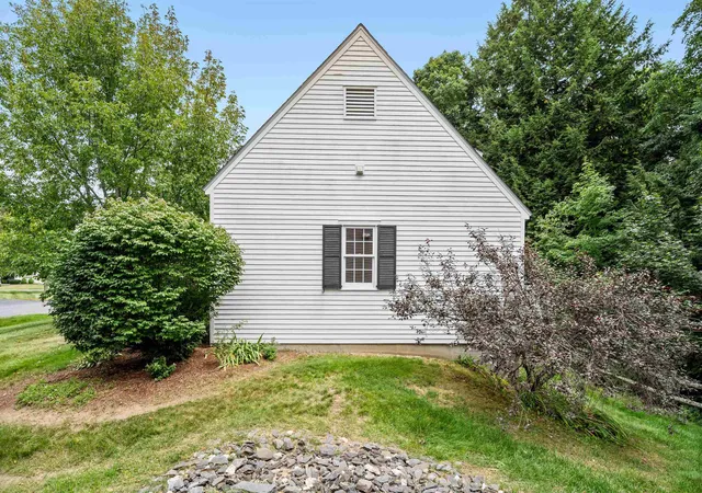 Photo 4 of Single family home for sale at 58 Wildersburg Comn, Barre, VT 05641 | MLS# 5109178 | Listing updated on 2026-09-11