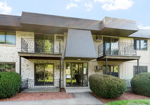 Photo 2 of Condo for sale at 6 Strawberry Bank Rd #5, Nashua, NH 03062 | MLS# 5109184 | Listing updated on 2026-09-25