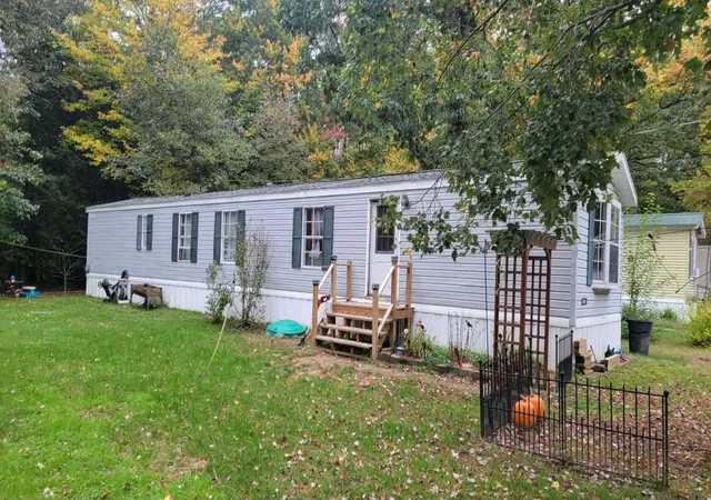 Photo 2 of Manufactured home for sale at 25 Freedom Acres Dr, Hinsdale, NH 03451 | MLS# 5109193 | Listing updated on 2026-09-27