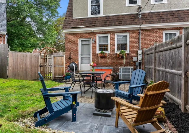 Photo 3 of Single family home for sale at 93 Saratoga Way, Portsmouth, NH 03801 | MLS# 5109200 | Listing updated on 2026-09-10