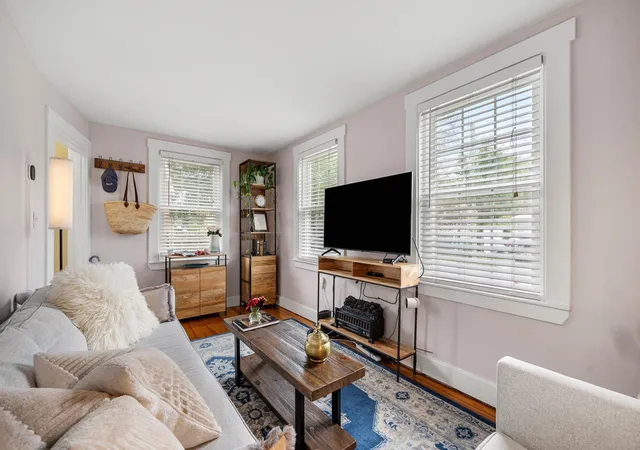 Photo 4 of Single family home for sale at 93 Saratoga Way, Portsmouth, NH 03801 | MLS# 5109200 | Listing updated on 2026-09-10