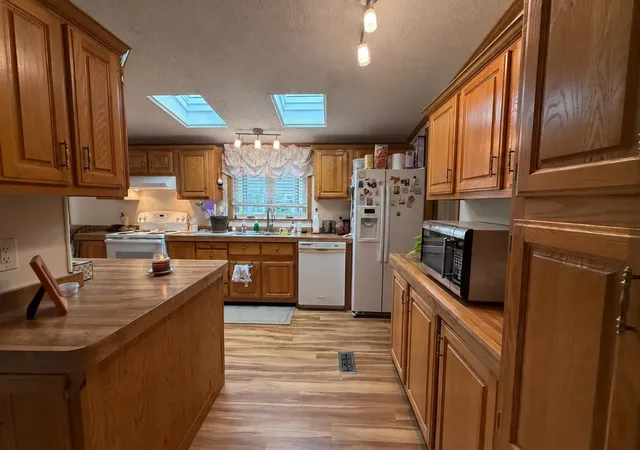 Photo 3 of Manufactured home for sale at 52 Lorna St, Hollis, NH 03049 | MLS# 5109202 | Listing updated on 2026-09-17