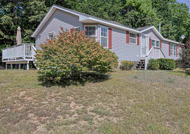 Photo 3 of Manufactured home for sale at 21 Osprey Rd, Alton, NH 03809 | MLS# 5109208 | Listing updated on 2026-09-11