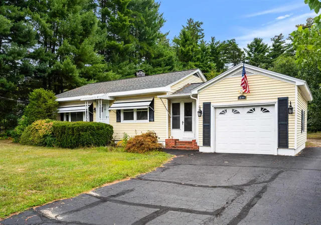 Photo 1 of Single family home for sale at 531 Mast Rd, Goffstown, NH 03045 | MLS# 5109220 | Listing updated on 2026-09-12