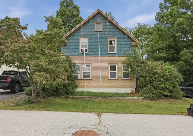Photo 2 of Single family home for sale at 23 High St, Rochester, NH 03867 | MLS# 5109229 | Listing updated on 2026-09-10