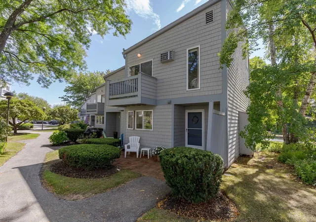 Photo 1 of Townhouse for sale at 23 Cusack Rd #25, Hampton, NH 03842 | MLS# 5109233 | Listing updated on 2026-09-15