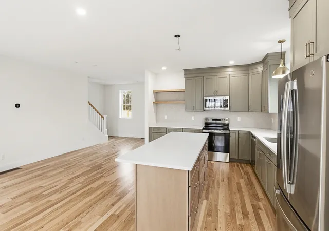 Photo 3 of Single family home for sale at 19 Eden Ln #2, Portsmouth, NH 03801 | MLS# 5109240 | Listing updated on 2026-09-14