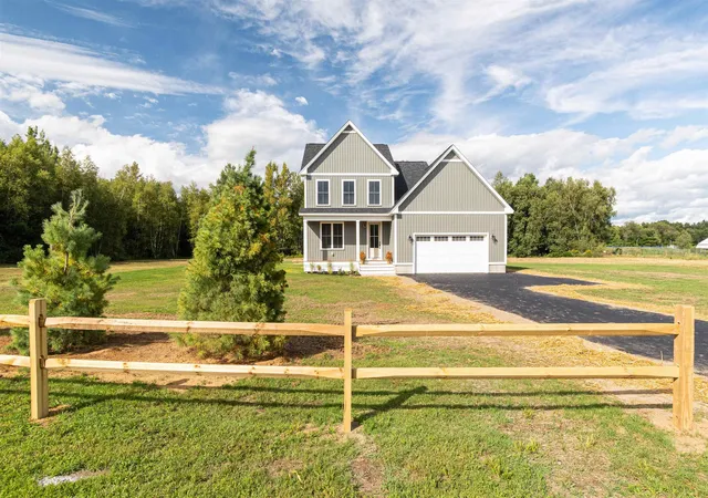 Photo 3 of Single family home for sale at 427 Mountain View Rd, Williston, VT 05495 | MLS# 5109244 | Listing updated on 2026-09-10