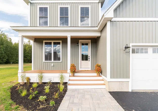 Photo 4 of Single family home for sale at 427 Mountain View Rd, Williston, VT 05495 | MLS# 5109244 | Listing updated on 2026-09-10