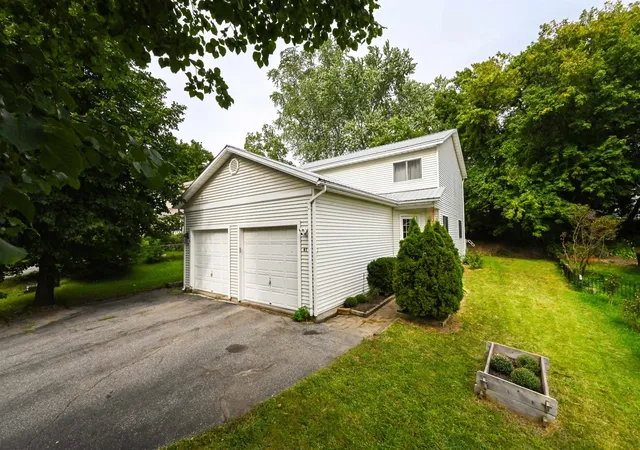 Photo 1 of Townhouse for sale at 41 Forest St, Winooski, VT 05404 | MLS# 5109248 | Listing updated on 2026-09-12