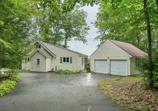 Photo 1 of Single family home for sale at 51 Alpendorf Loop, Bartlett, NH 03845 | MLS# 5109249 | Listing updated on 2026-09-11