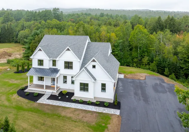 Photo 1 of Single family home for sale at 180 Nutting Rd, Sunapee, NH 03782 | MLS# 5109259 | Listing updated on 2026-09-14