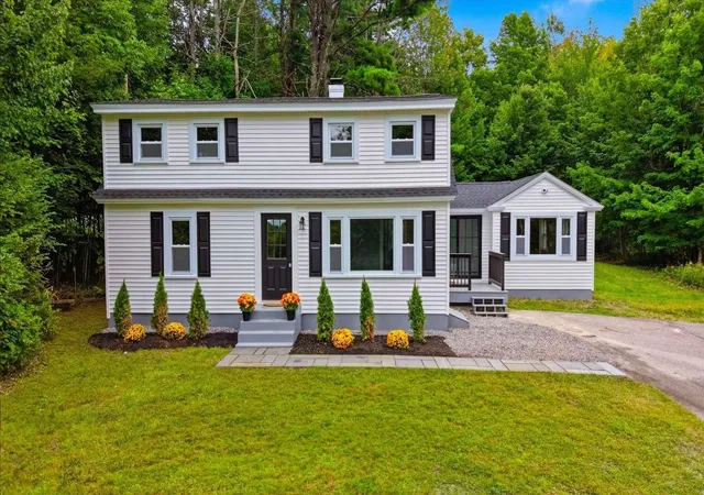 Photo 1 of Single family home for sale at 15 Federal Cor Rd, Center Tuftonboro, NH 03816 | MLS# 5109270 | Listing updated on 2026-09-11