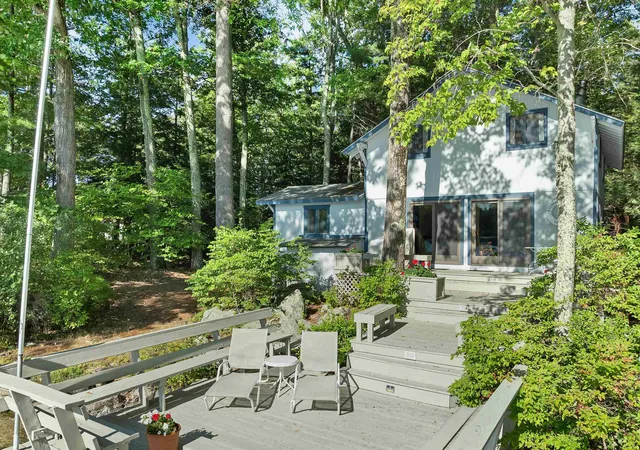 Photo 3 of Single family home for sale at 32 Treasure Is, Alton Bay, NH 03810 | MLS# 5109277 | Listing updated on 2026-09-11