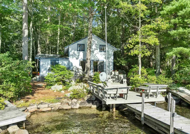Photo 4 of Single family home for sale at 32 Treasure Is, Alton Bay, NH 03810 | MLS# 5109277 | Listing updated on 2026-09-11
