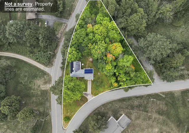 Photo 4 of Single family home for sale at 2 Old Tilton Rd, Canterbury, NH 03224 | MLS# 5109279 | Listing updated on 2026-09-12