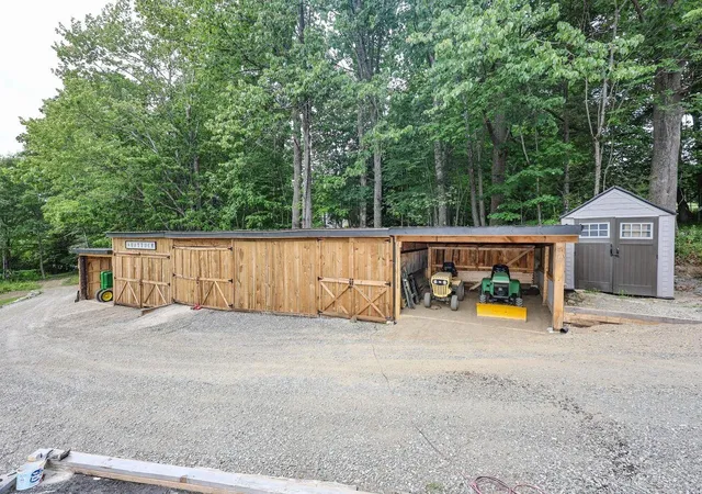 Photo 3 of Single family home for sale at 245 Porter Rd, Bath, NH 03740 | MLS# 5109283 | Listing updated on 2026-09-25