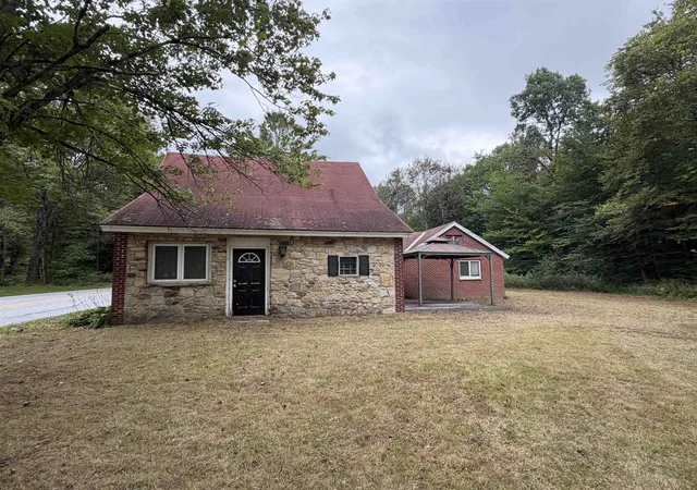 Photo 4 of Single family home for sale at 6718 Cold River Rd, Cuttingsville, VT 05738 | MLS# 5109284 | Listing updated on 2026-09-11