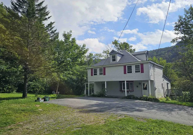 Photo 1 of Single family home for sale at 94 Canal Dr, Readsboro, VT 05350 | MLS# 5109287 | Listing updated on 2026-09-11