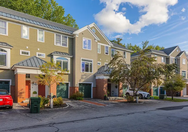 Photo 1 of Townhouse for sale at 98 Riverwalk Way #8E, Manchester, NH 03101 | MLS# 5109296 | Listing updated on 2026-09-17