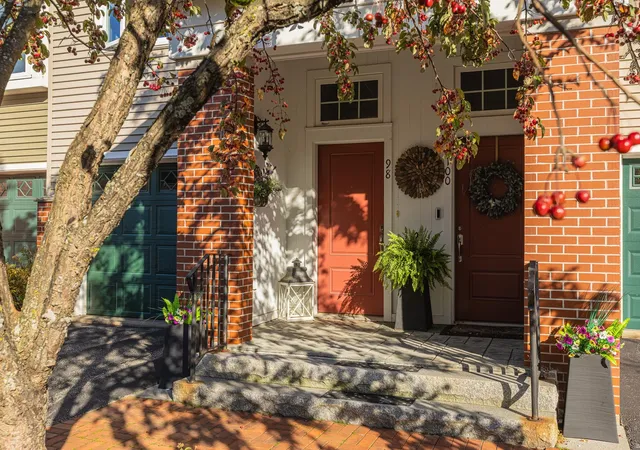 Photo 2 of Townhouse for sale at 98 Riverwalk Way #8E, Manchester, NH 03101 | MLS# 5109296 | Listing updated on 2026-09-17