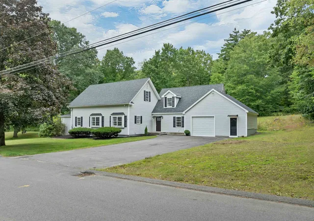 Photo 2 of Single family home for sale at 12 Kimball Rd, Londonderry, NH 03053 | MLS# 5109300 | Listing updated on 2026-09-11